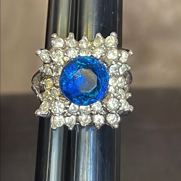 Statement ring 18K T G.E. Cubic zirconia Blue and Silvertone  Ring 5.5” - Picture 1 of 7